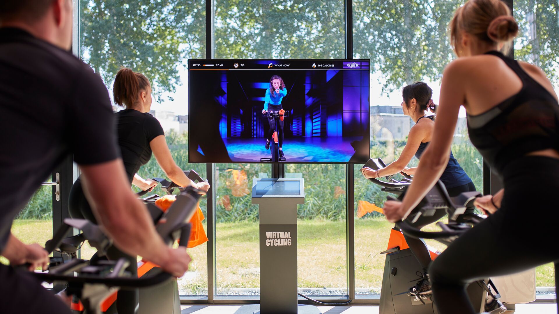 Virtual cycling in the gym
